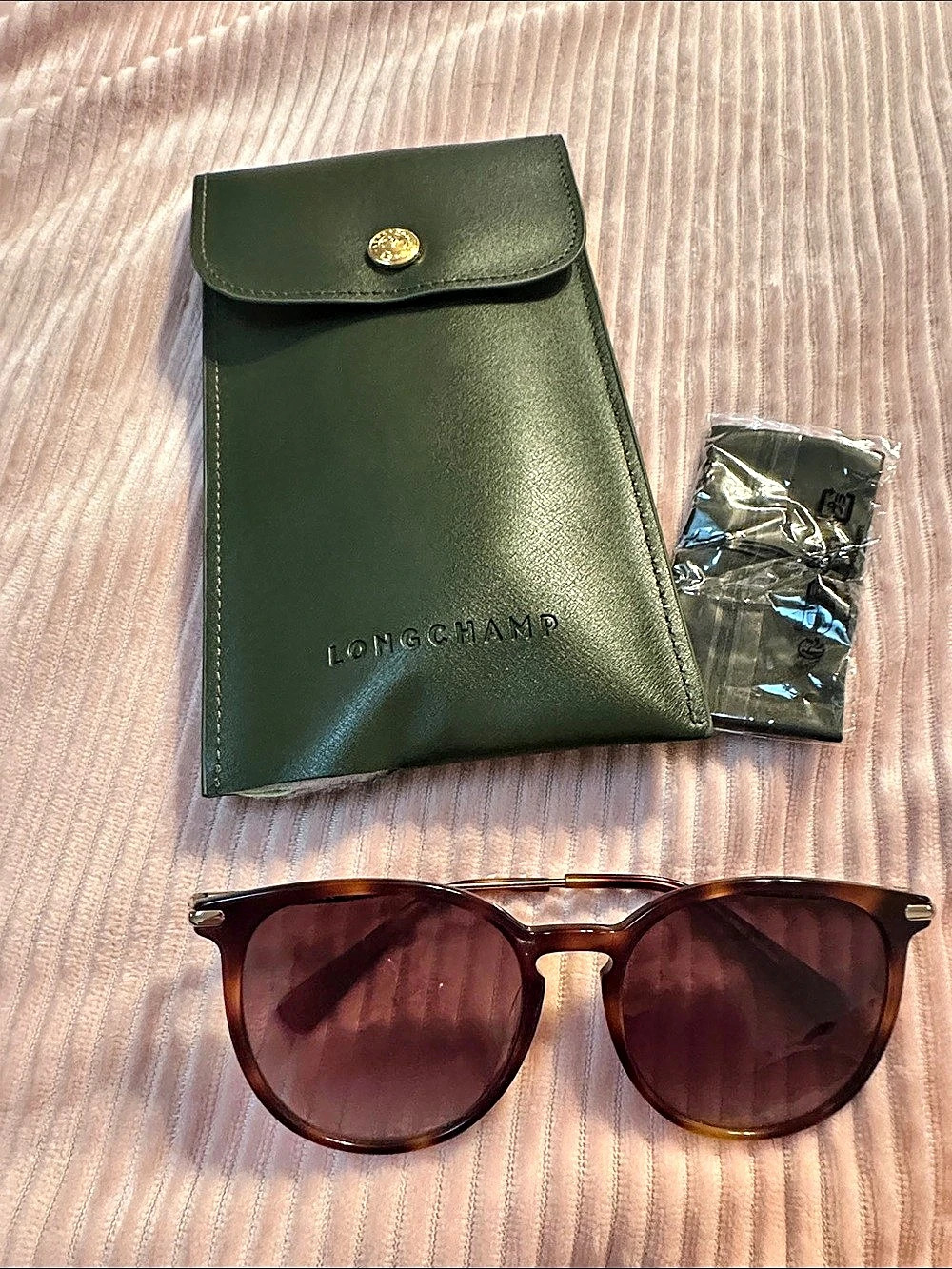 Longchamp Tortoiseshell Sunglasses in Brown & Green Like New
